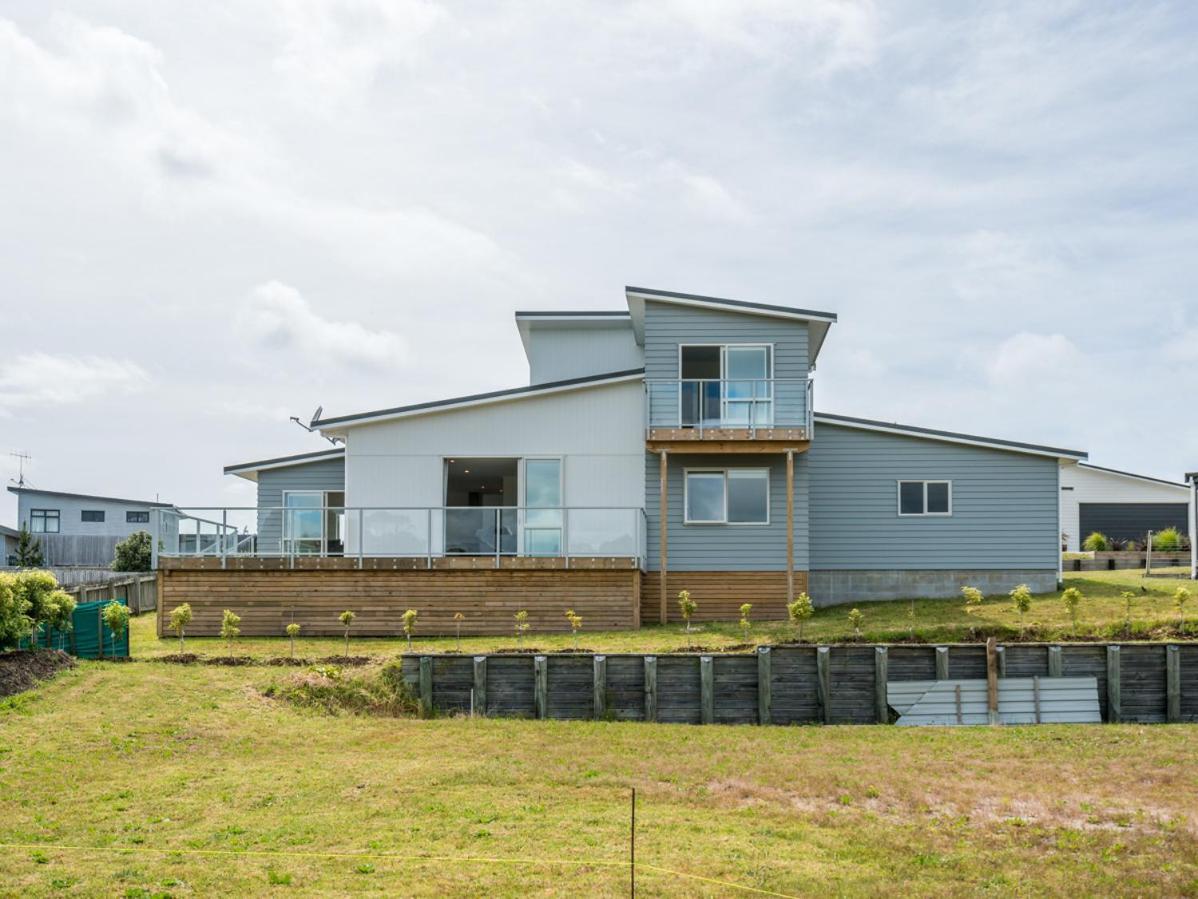 Ruakaka Sands - Ruakaka Holiday Home المظهر الخارجي الصورة